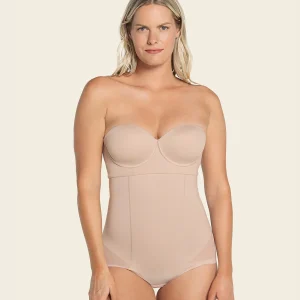 Braga faja de tiro alto y control de abdomen invisible en glúteos