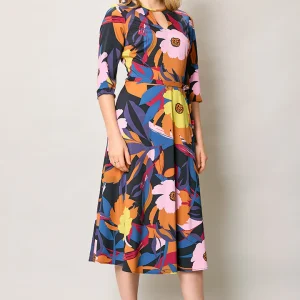 Vestido elegante con estampado multiculor manga 3/4