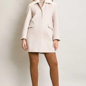 Abrigo largo invernal color beige cuello afelpado